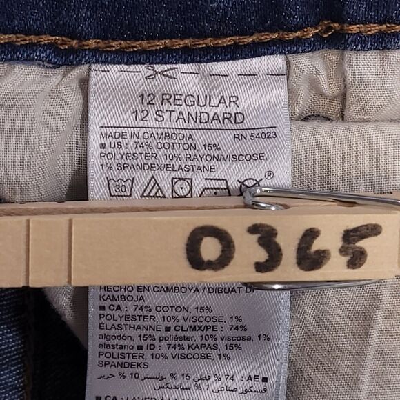 Old Navy Super Skinny Casual Button Medium Wash Denim Jeans Womens Size 12 Blue - Picture 6 of 8